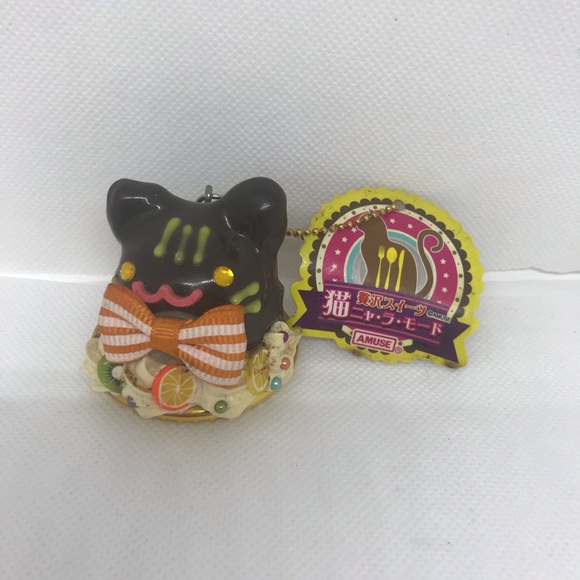 Amuse Cat a La Mode Keychain Desert Chocolate Sauce Cat Japanese - Picture 3 of 8